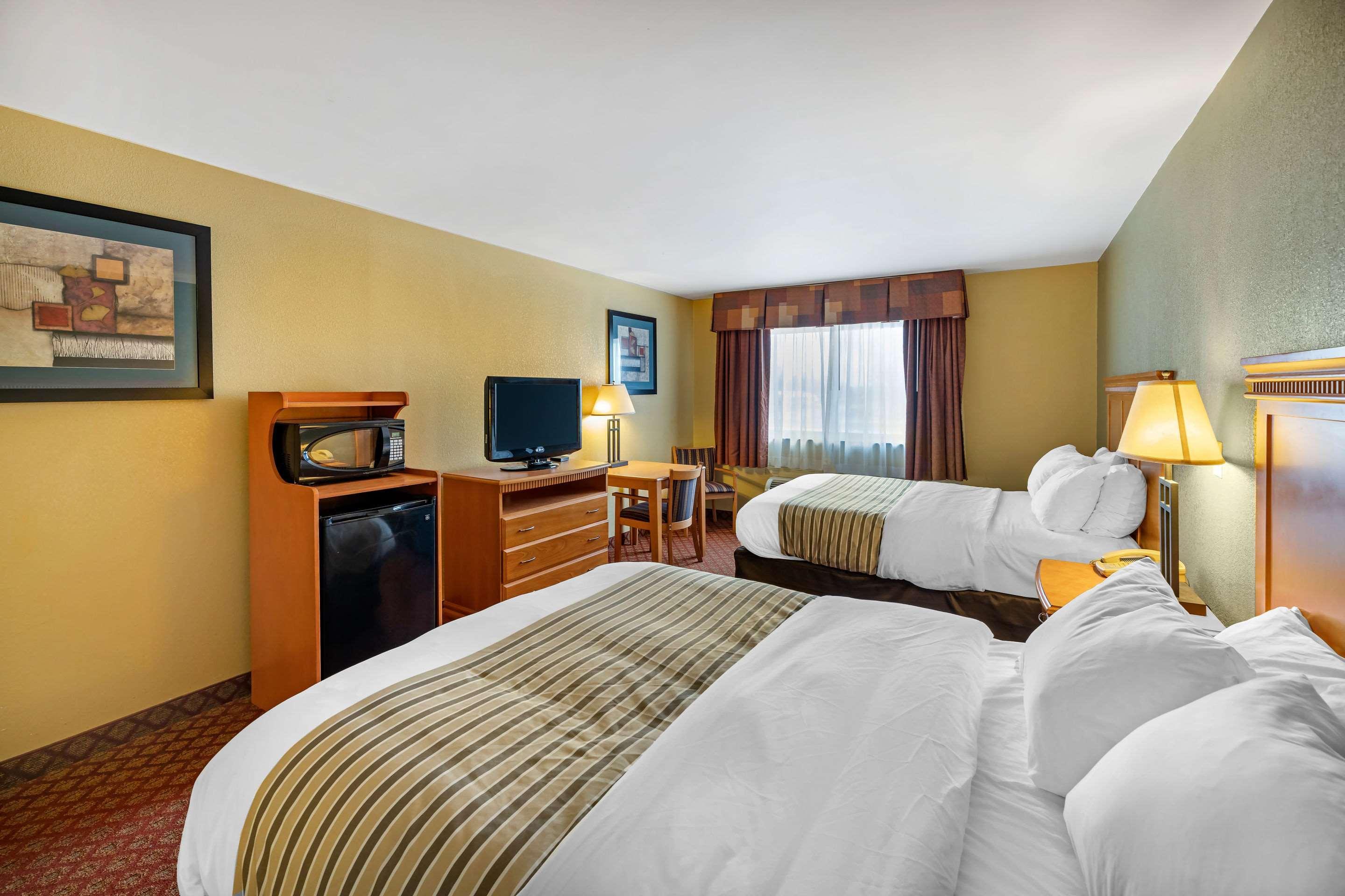Rodeway Inn South Hutchinson Eksteriør billede