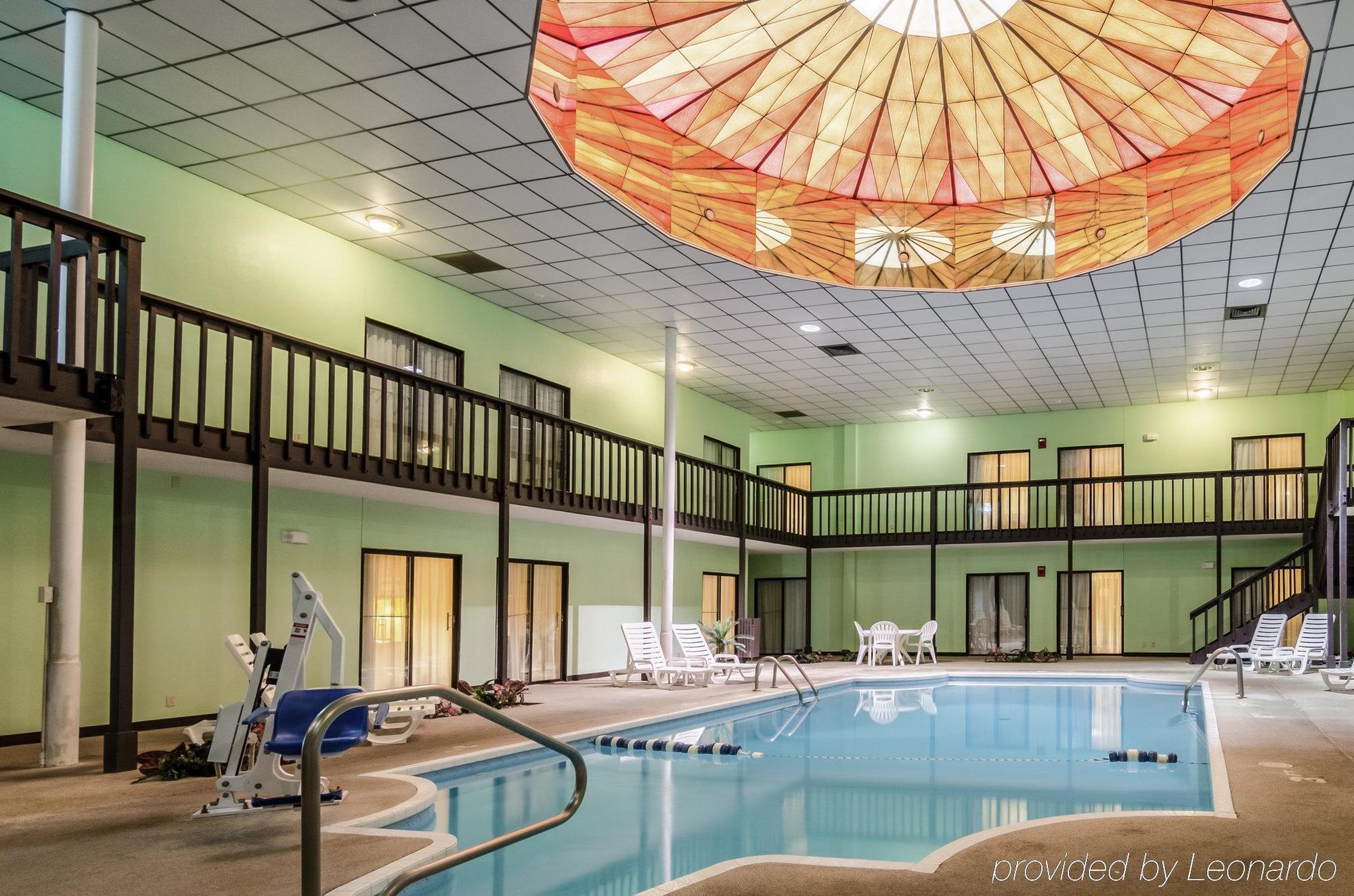 Rodeway Inn South Hutchinson Eksteriør billede